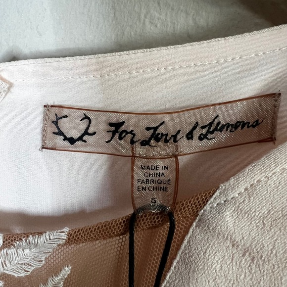 For Love & Lemons Emelia Romper‎ Blush Pink Bell Sleeve Size Small NEW w/Flaws - Picture 6 of 13